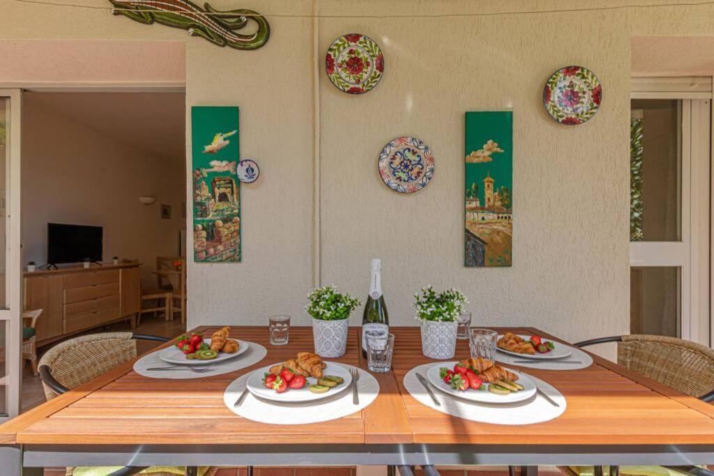 797 Holiday Rentals- Precioso Piso Con Vistas Al Jardin En Benalbeach Benalmádena Extérieur photo