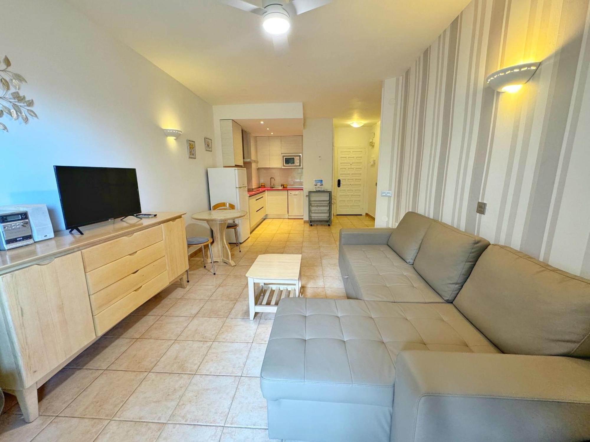 797 Holiday Rentals- Precioso Piso Con Vistas Al Jardin En Benalbeach Benalmádena Extérieur photo
